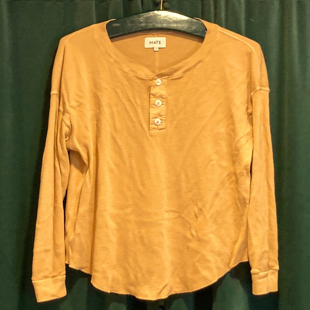 MATE THE LABEL THE HARPER HENLEY OCHRE YELLOW GOLD WAFFLE KNIT THERMAL TOP L